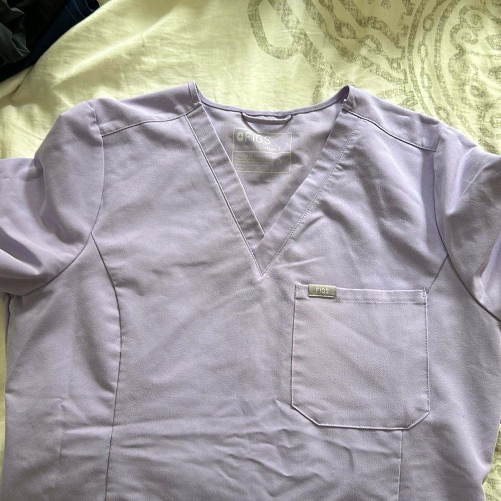 Figs Scrub Top